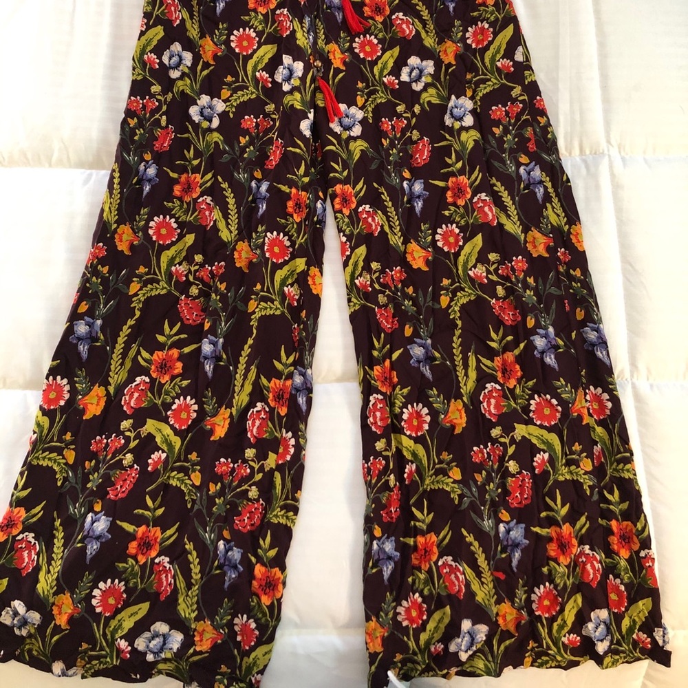 Wide leg floral print pants